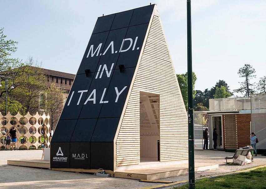 Madi (Modulo Abitativo Dispiegabile) è una casa pieghevole made in Italy che si costruisce in 6 ore; sviluppata dall'architetto Renato Vidal con il sostegno di AreaLegno. Si avvolge su se stessa e una volta aperta è dotata di tutti i comfort, è antisismica ed energeticamente efficiente. Il modulo base costa 28mila euro per 27 mq. www.madihome.com