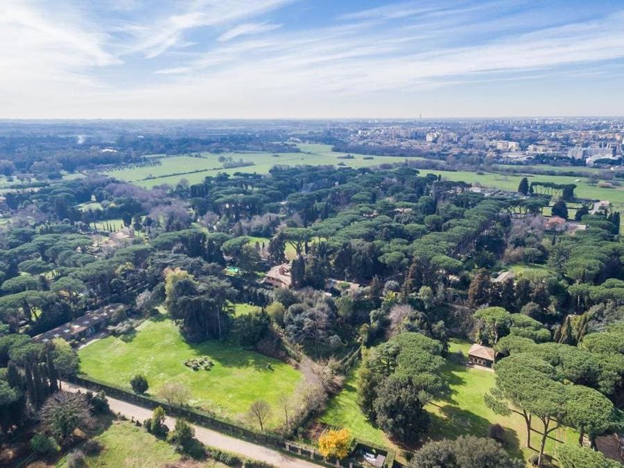 La villa sull'Appia Antica che fu di Carlo Ponti in vendita per 19 milioni - Courtesy of Lionard
