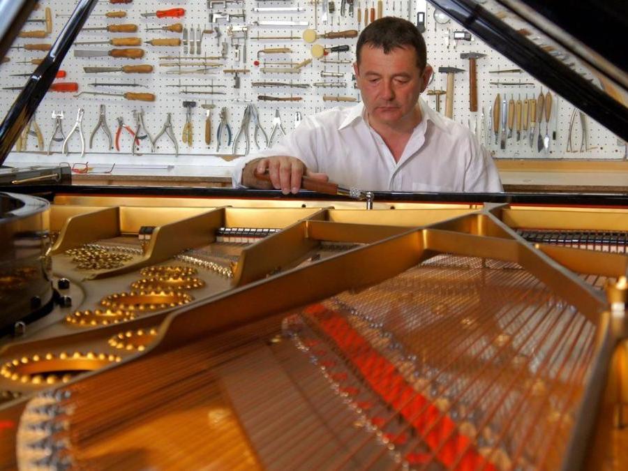 Luigi alla tastiera per le ultime prove