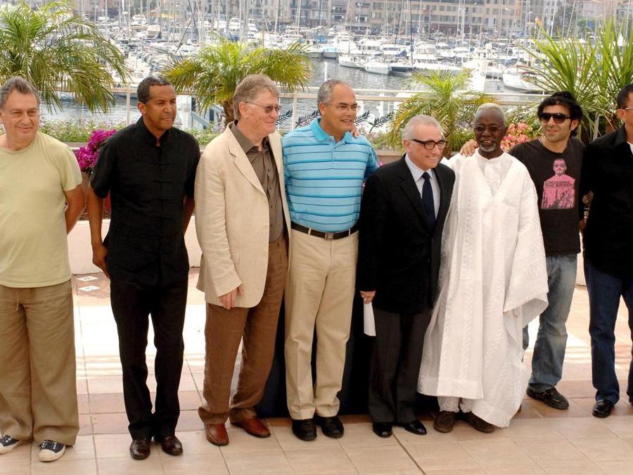 2007,  Cannes, da sinistra,  Stephen Frears, Abderrahmane Sissako,  Ermanno Olmi, Ahmed Al Maanouni, Martin Scorsese, Souleymane Cisse, T Fatih Akin e Wong Kar-Wai (Ansa)