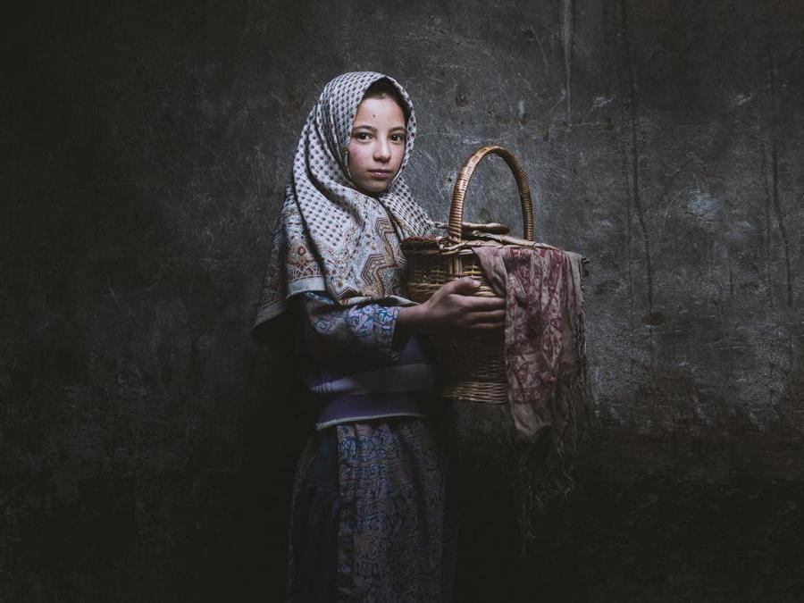 Image Name: Bread Carrier. Photographer Name: Nather AlAsyf. Year: 2018. Copyright: © Nather AlAsyf, Saudi Arabia, Commended, Open Culture and Winner, Saudi Arabia National Award, 2018 Sony World Photography Awards