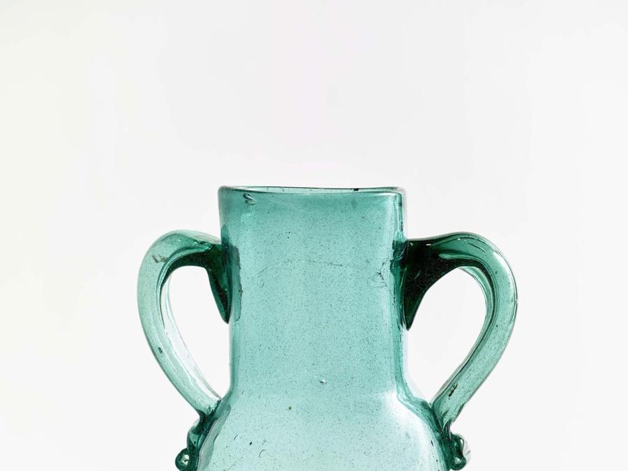 Vase, Andalusia, Spain, early 20th century Blown glass, 28.5 x 21 cm  Former collection of Henri Matisse. MusÃƒÂ©e Matisse, Nice. Bequest of Madame Henri Matisse, 1960, 63.2.195  Photo Ã‚Â© FranÃƒÂ§ois Fernadez, Nice