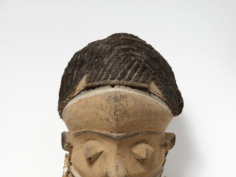 Muyombo mask, Pende region, Democratic Republic of the Congo, 19th-early 20th century  Wood, fiber and pigment, 49 x 19.3 cm  Former collection of Henri Matisse. Private collection  Photograph by Jean-Louis Losi 