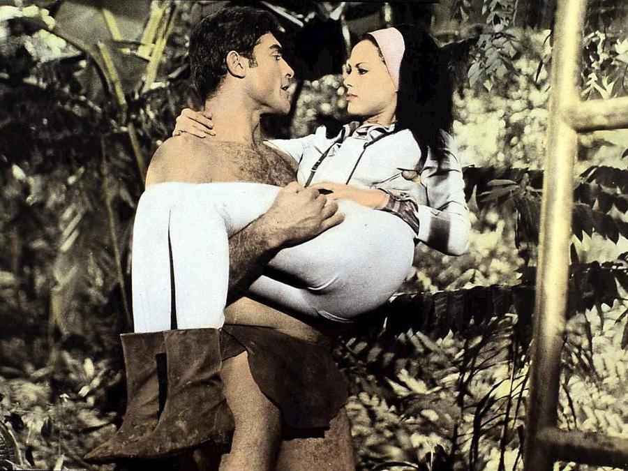 Alizia Gur Myrna Claudel e Mike Henry in «Tarzan il ragazzo della giungla»,  1967 (Marka)