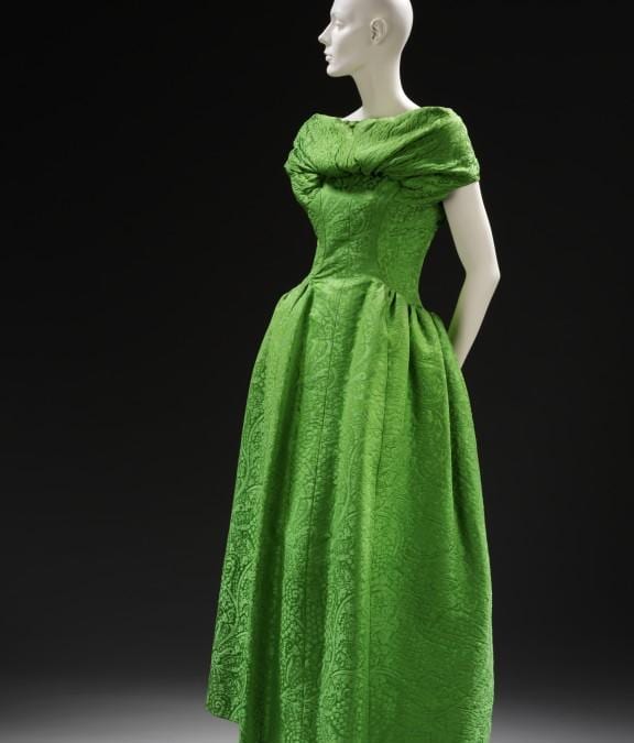 Abito custodito al Victoria and Albert Museum di Londra