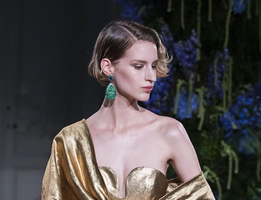 Chopard  un look della sfilata Chopard e Guo Pei The Silk Road Collection