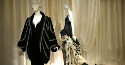 Apre A Parigi Il Museo Yves Saint Laurent Luogo Dell Anima Di Un Genio Della Moda Il Sole 24 Ore