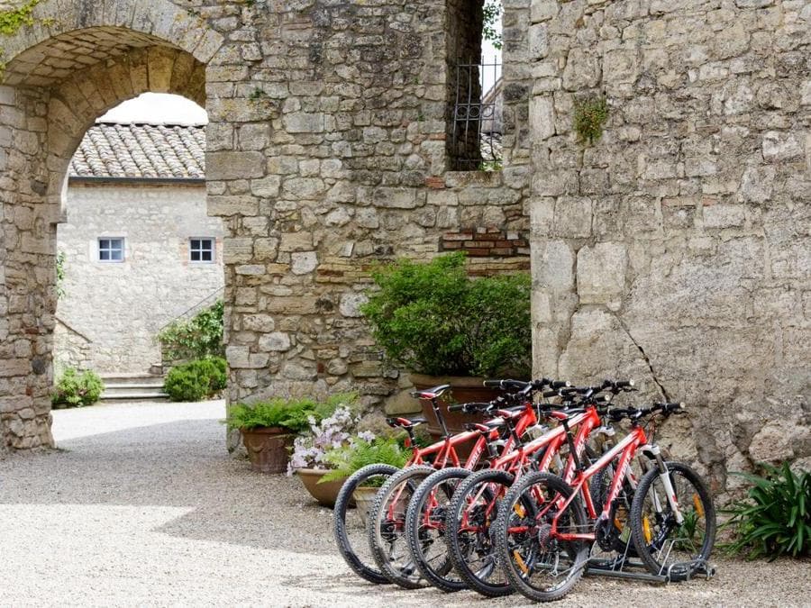 Mountain bike per girare nella tenuta.