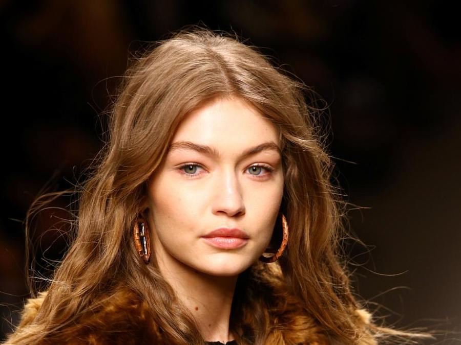 Sfilata Fendi Autunno-inverno 2017/18 (Reuters/Stefano Rellandini)