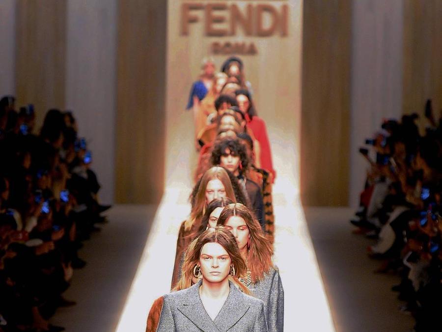 Sfilata Fendi Autunno-inverno 2017/18 (Fotogramma/Maurizio Maule) 