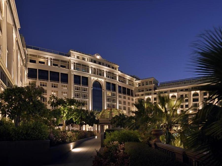 VERSACE_PALAZZO_DUBAY