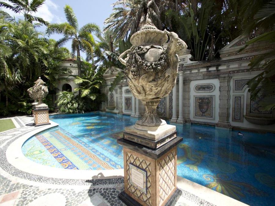 Versace, Vila di Miami (AP Photo/J Pat Carter)