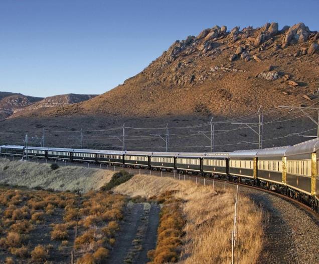 Il lusso di viaggiare «slow» a bordo dei treni di lusso 