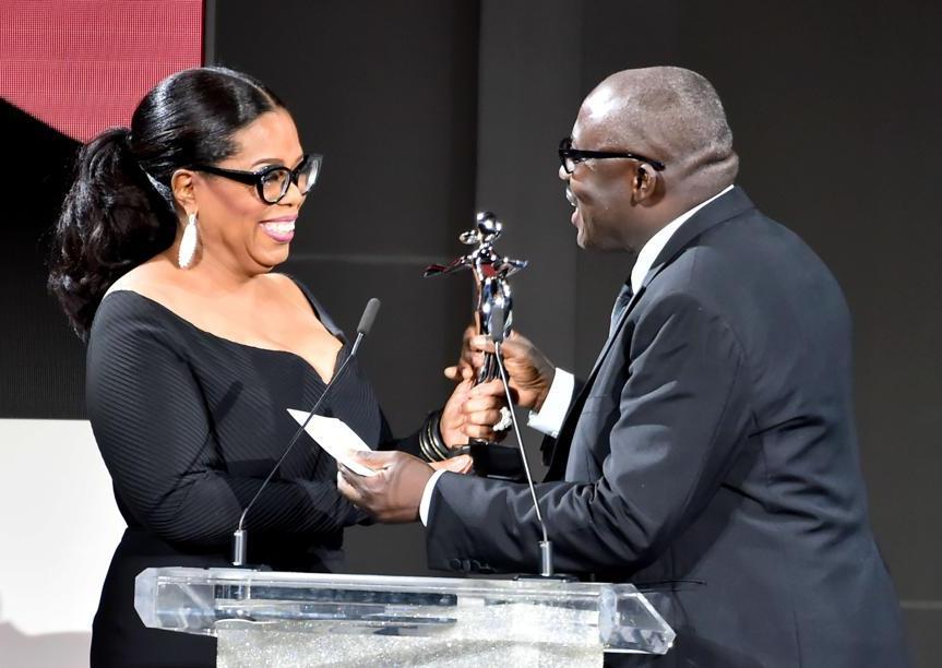 Il conferimento dei premi: Oprah Winfrey con Edward Enninful 