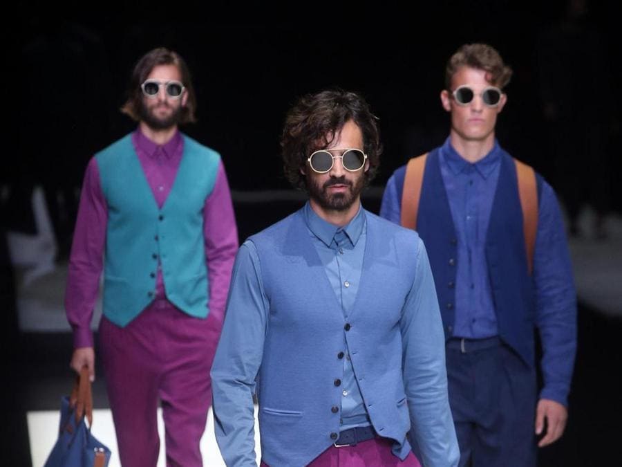 Sfilata della collezione di Giorgio Armani. (ANSA / MATTEO BAZZI)