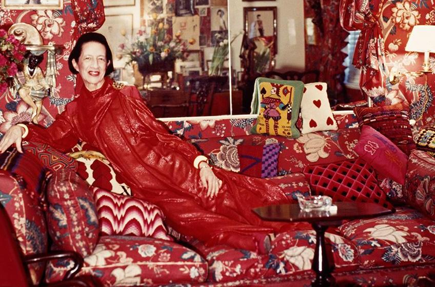 Diana Vreeland: The Eye Has to Travel (2011) - La vita della giornalista Diana Dalziel, poi Vreeland, icona della moda del Novecento, è raccontata dal documentario che ha più registi e autori, fra i quali Lisa Immordino Vreeland, moglie del nipote della signora della moda