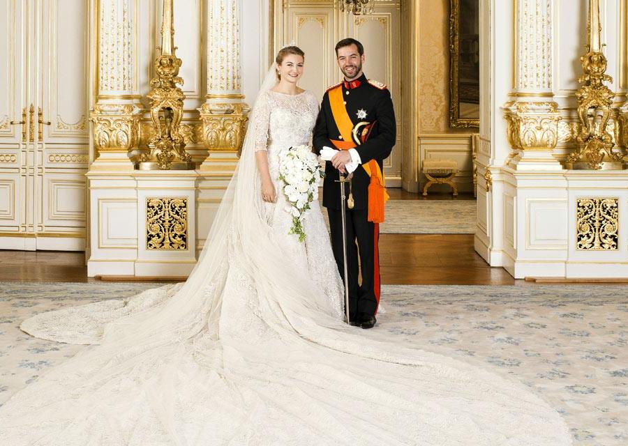 Il principe Guillaume del Lussemburgo ha sposato la principessa Stephanie nel 2012: per lei un abito Elie Saab Couture 