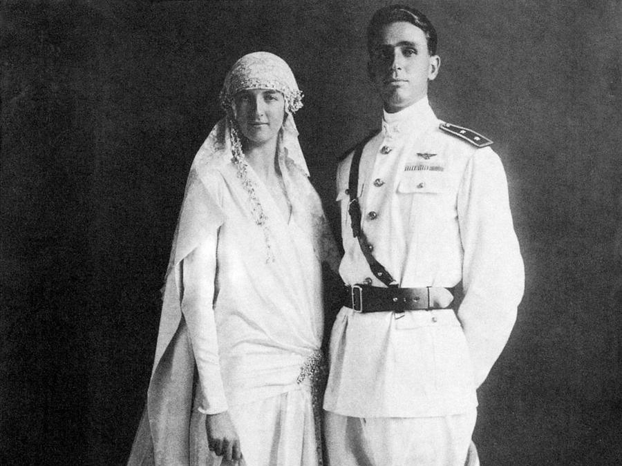 Anna d'Orléans il giorno del matrimonio con Amedeo, duca di Aosta, a Napoli nel 1927 