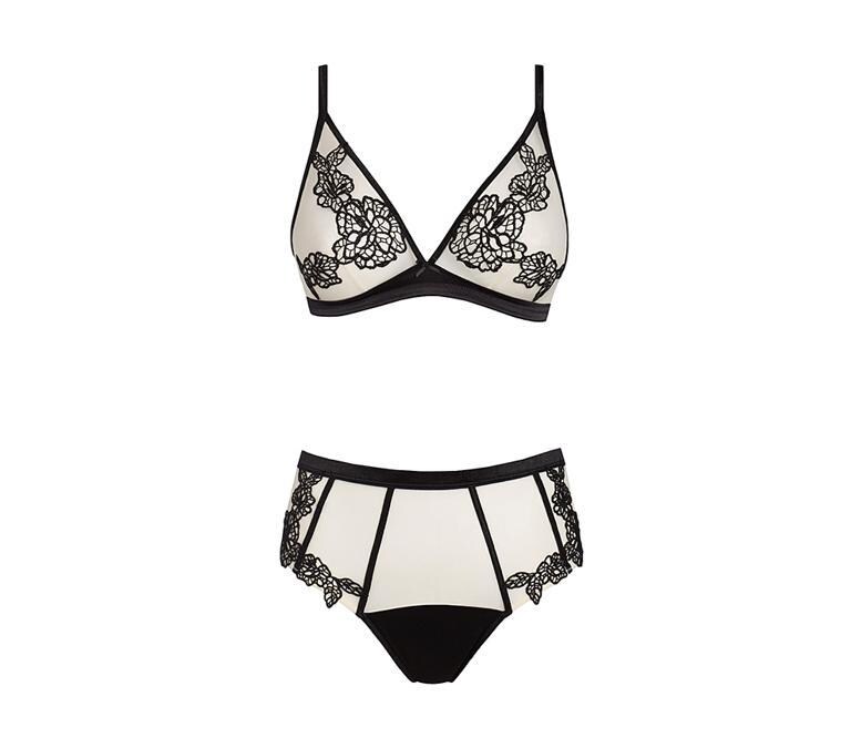 Yamamay, completo nei toni del bianco e del nero