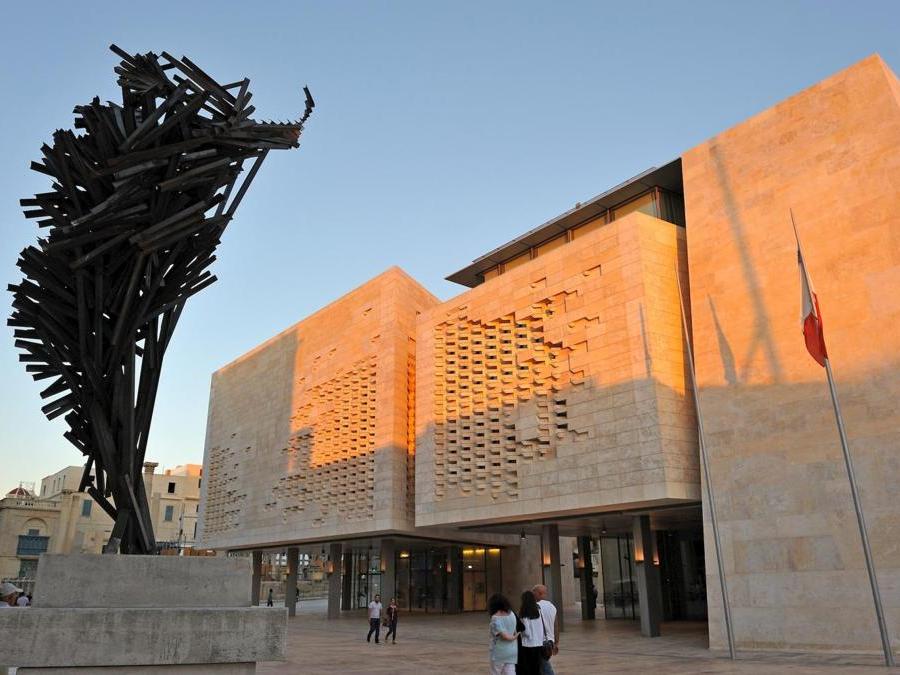 Malta  il parlamento (Marka). Article 1. Malta is a democratic republic founded on work and onrespect for the fundamental rights and freedoms of the individual.