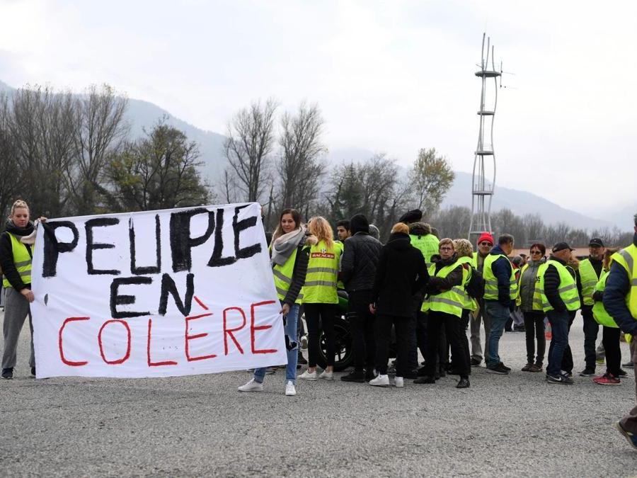 (Photo by JEAN-PIERRE CLATOT / AFP)
