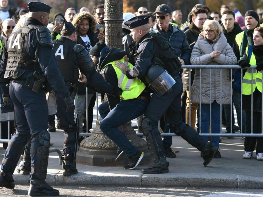 (Photo by STEPHANE DE SAKUTIN / AFP)