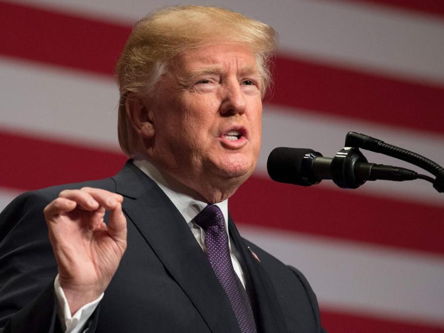 Il presidente statunitense Donald Trump sarà  tra i partecipanti del WEF 2018 di Davos (AFP PHOTO / SAUL LOEB)