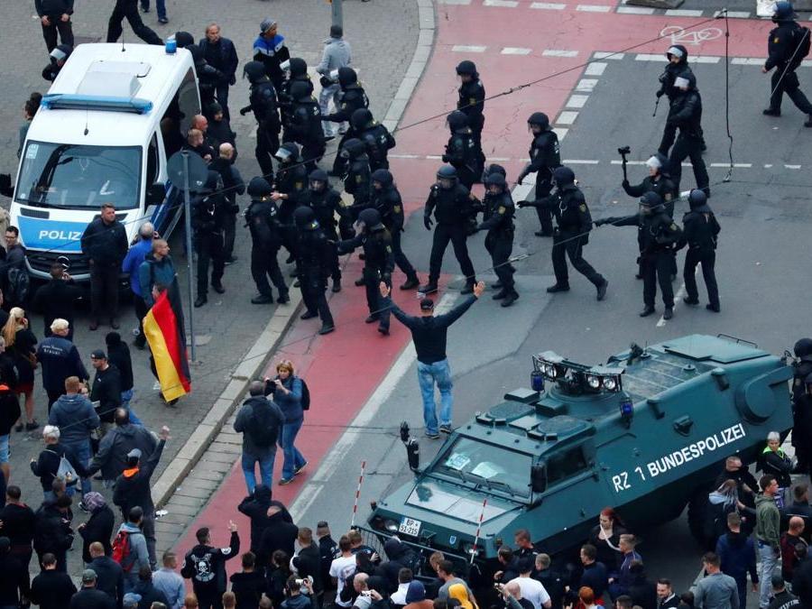  REUTERS/Hannibal Hanschke