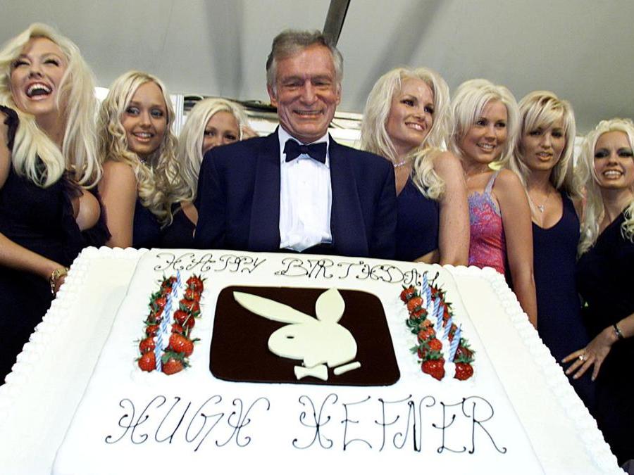  2001 - 75esima festa di Hefner alla Studio 54 all'interno del MGM Grand hotel-casino a Las Vegas  REUTERS/File Photo