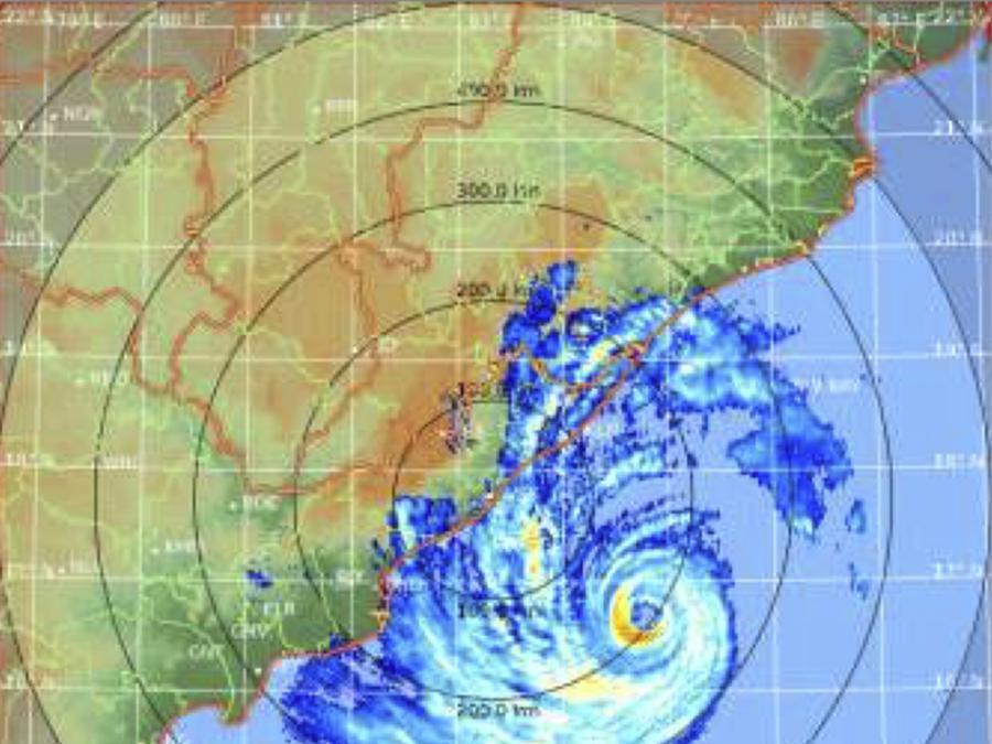 Questa immagine satellitare acquisita dal dipartimento metrologico indiano, mostra il ciclone Fani nella baia del Bengala giovedì 2 maggio 2019. (Indian Metrological Department via AP)