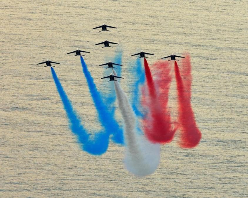 FRANCIA. La Patrouille de France (Paf). La pattuglia acrobatica ufficiale de l'Armée de l'air, dell'aeronautica militare francese. Nata nel 1931, è la più antica del mondo. (www.patrouilledefrance.fr)