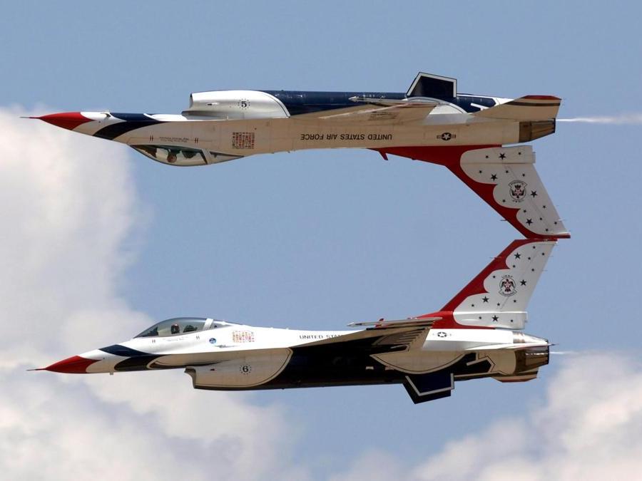 STATI UNITI.  The Thunderbirds. La squadra acrobatica dell'Air Force americana. (Afp)  