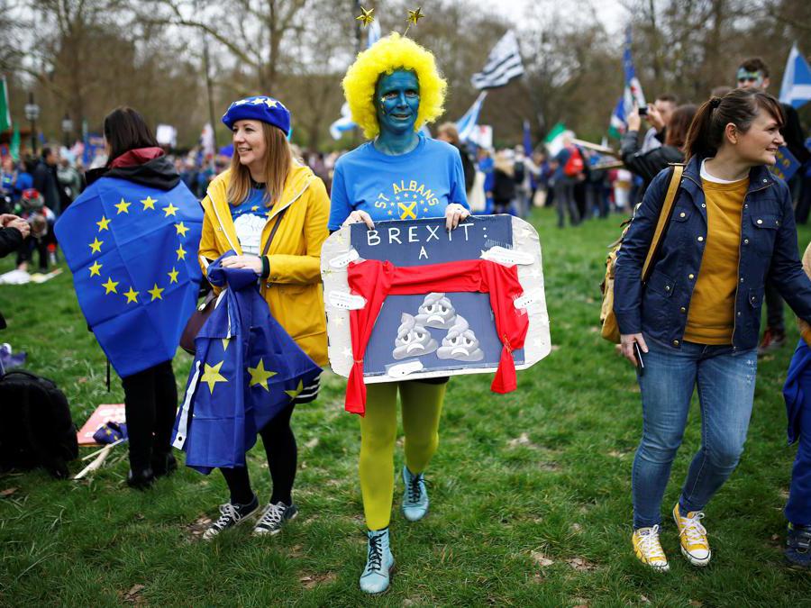 (REUTERS/Henry Nicholls)