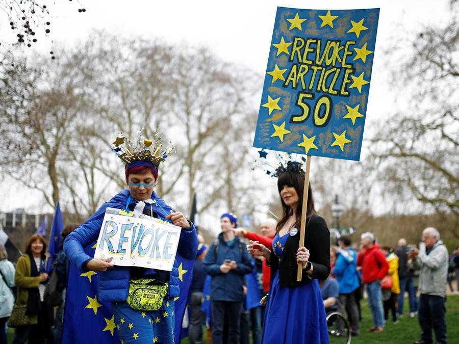 (REUTERS/Henry Nicholls)