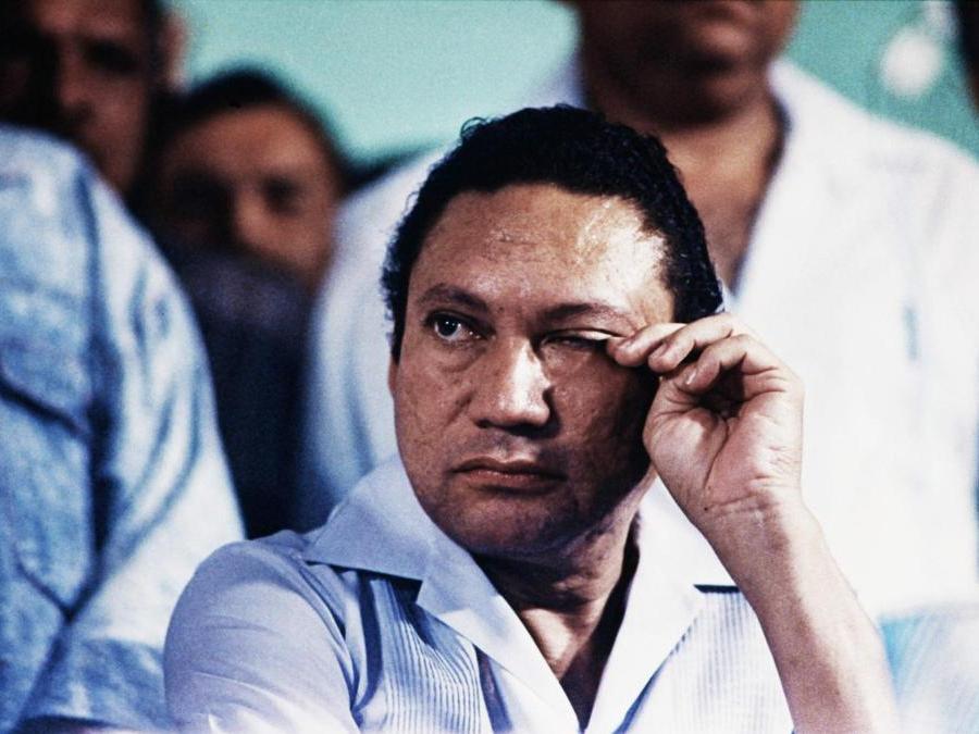 Manuel Antonio Noriega partecipa ad una riunione anti-Usa nella città di Panama (Afp Photo/Guillermo Endara)