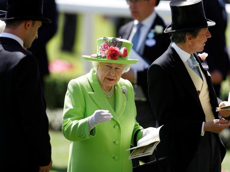 La regina Elisabetta II. REUTERS/Peter Nicholls