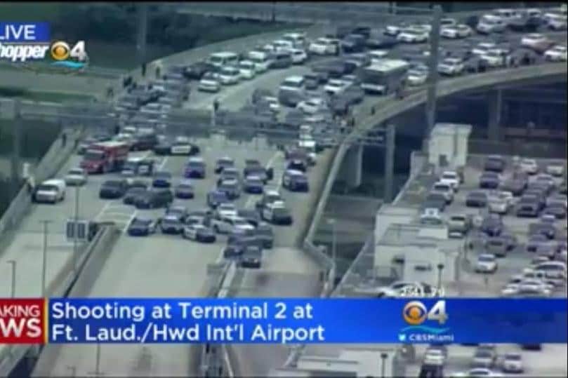Immagini dall’aeroporto di Fort Lauderdale (Facebook)
