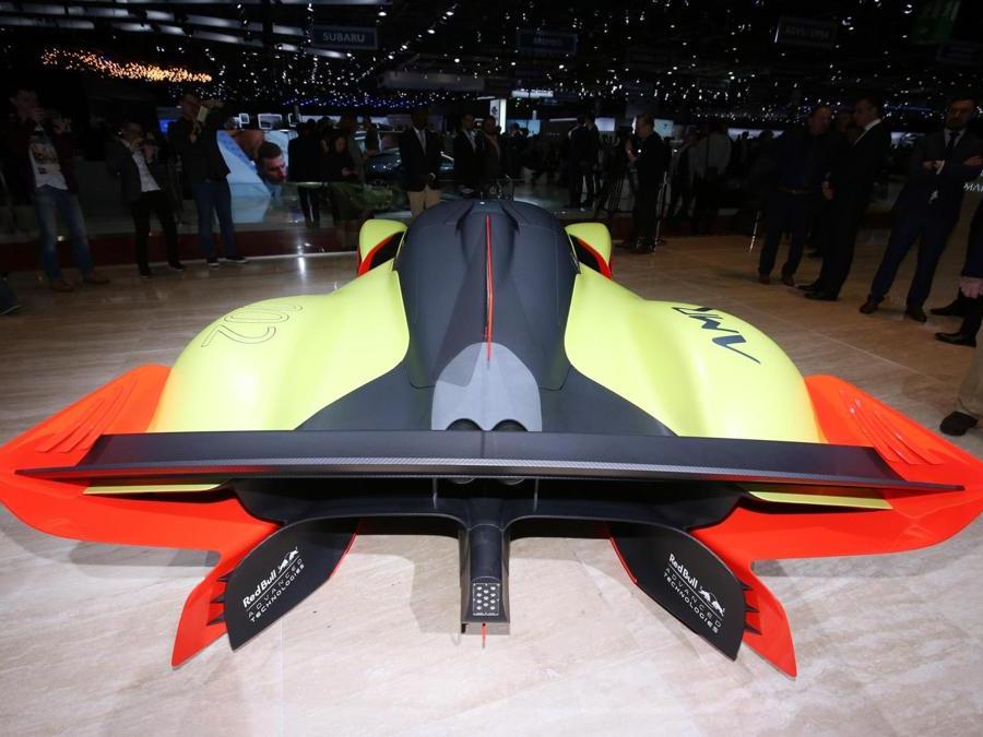 Aston Martin Valkyrie Amr Pro