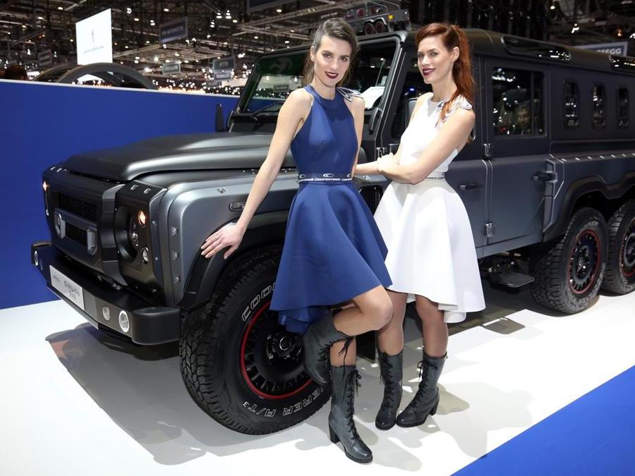 Chelsea Truck Company 6X6 Civilian Carrier