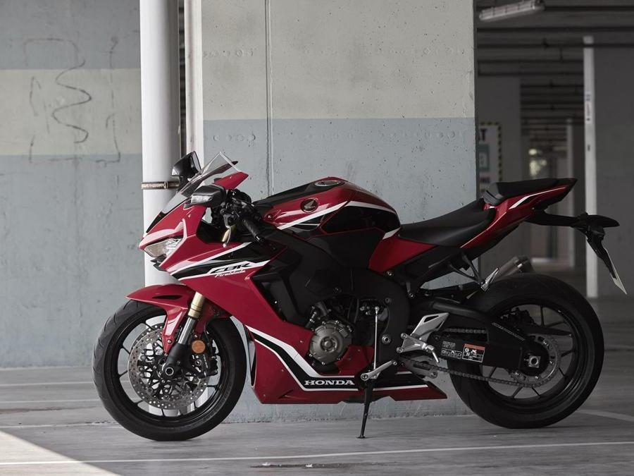 Honda CBR1000RR 