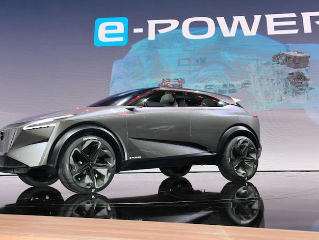 Nissan presenta il futuro dei crossover elettrici con Imq e prepara il nuovo Qashqai