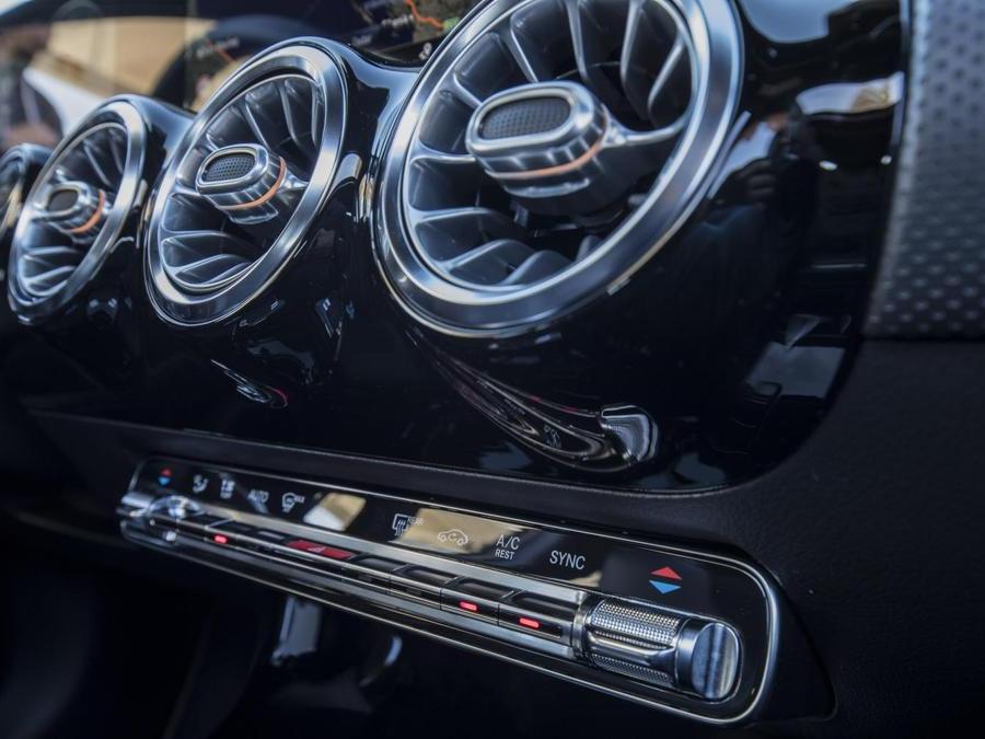 Mercedes-Benz A 250