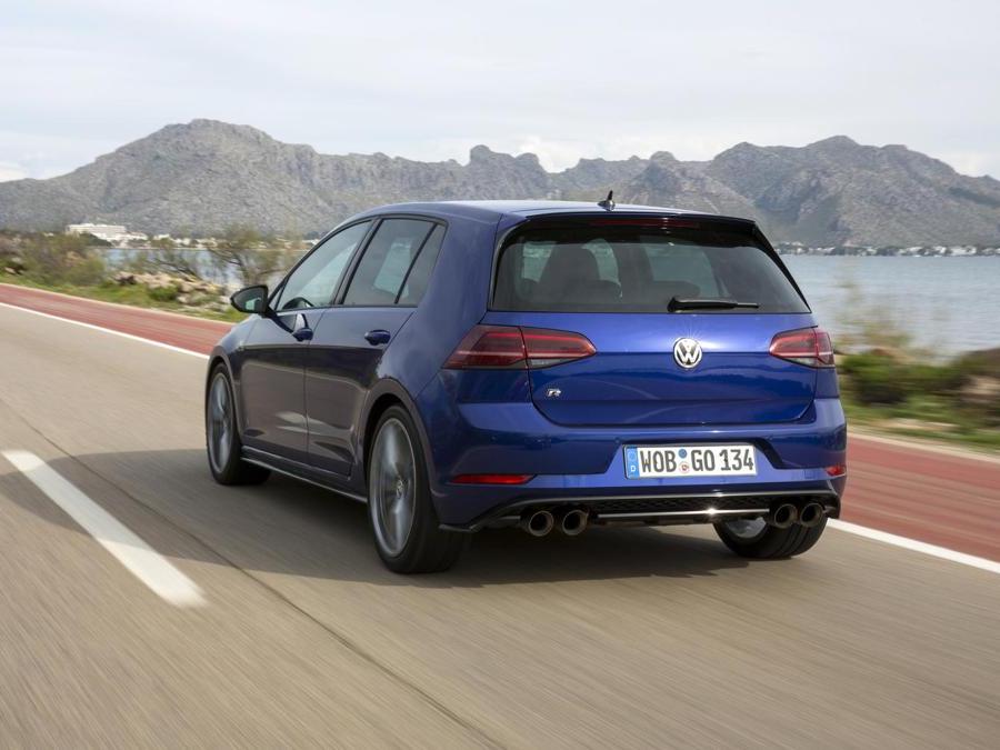 Golf  R