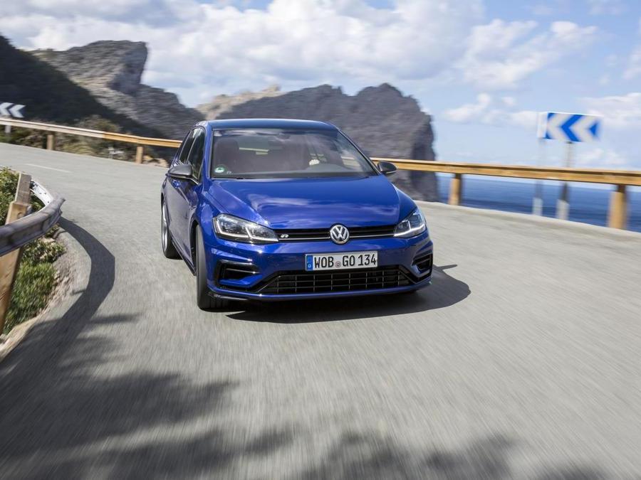 Golf  R
