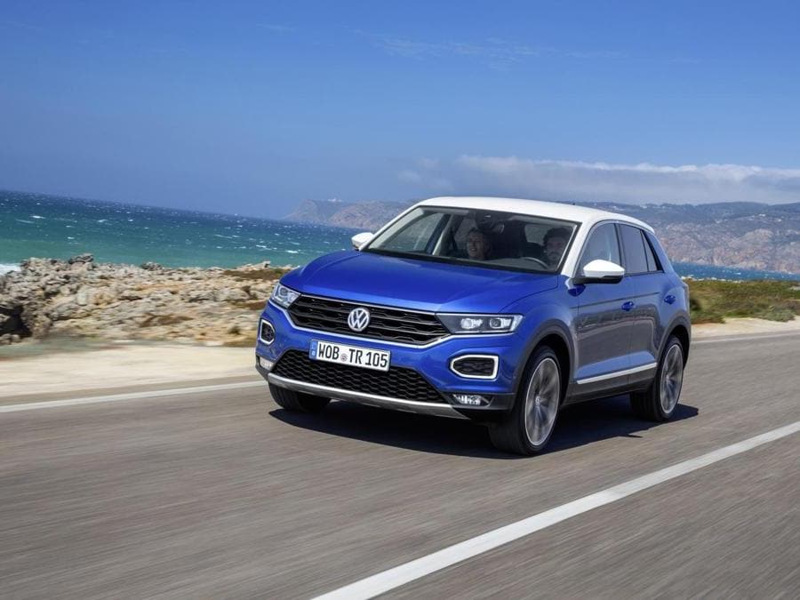 Volkswagen T-Roc Sport: il lato sportivo del Suv. Stile più audace e  dotazione più ricca