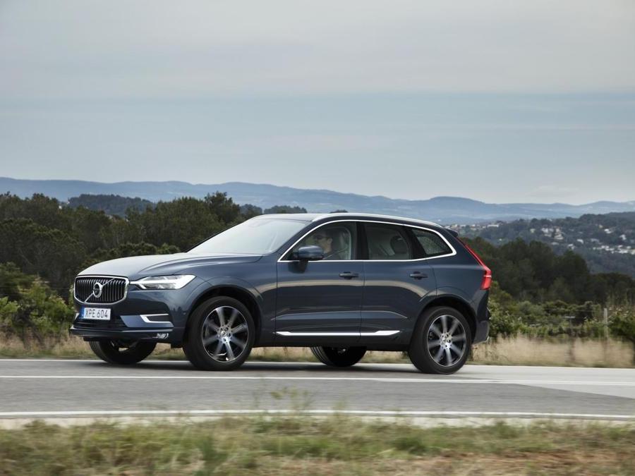 New Volvo XC60 - T6