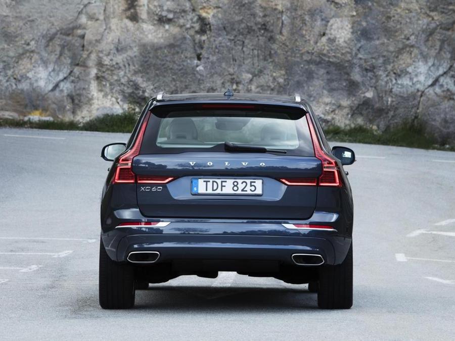 New Volvo XC60 - T6