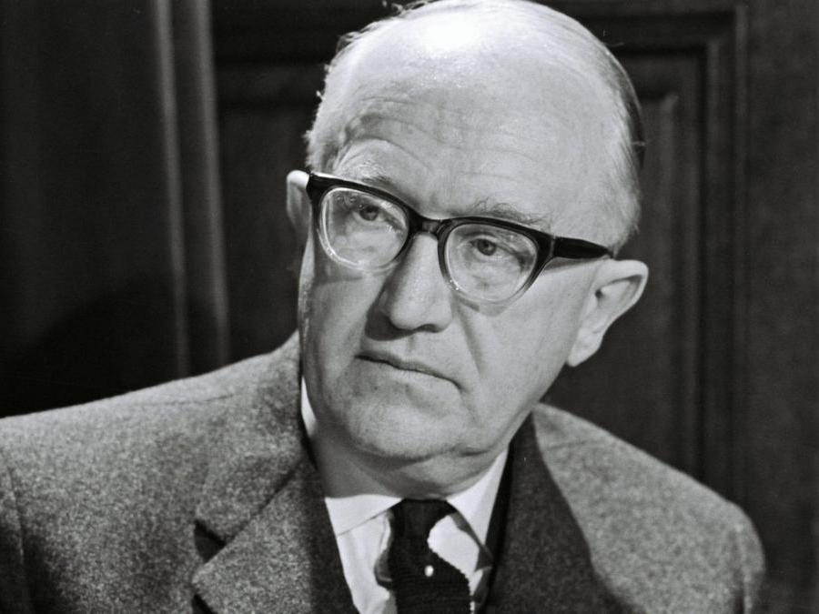 ... il tedesco Walter Hallstein... (Epa)
