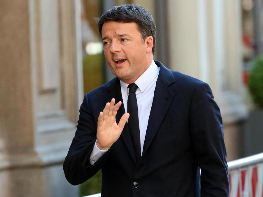 Matteo Renzi arriva al Park Hyatt hotel per incontrare  Barack Obama. (ANSA / MATTEO BAZZI)