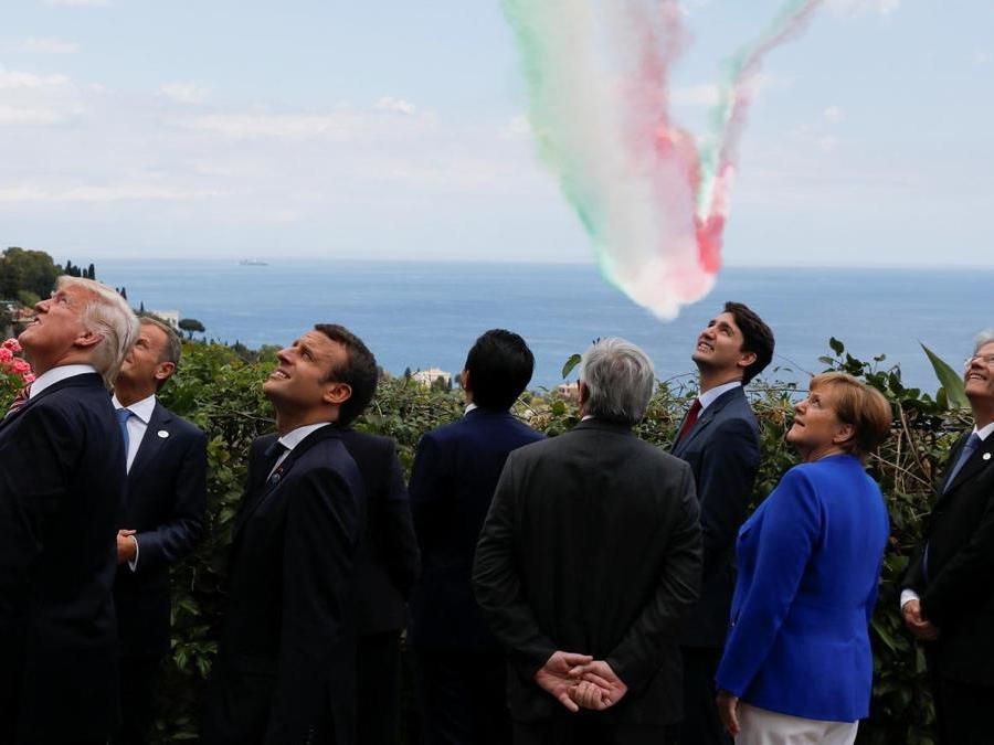 L’esibizione delle Frecce Tricolori ( REUTERS/Jonathan Ernst)
